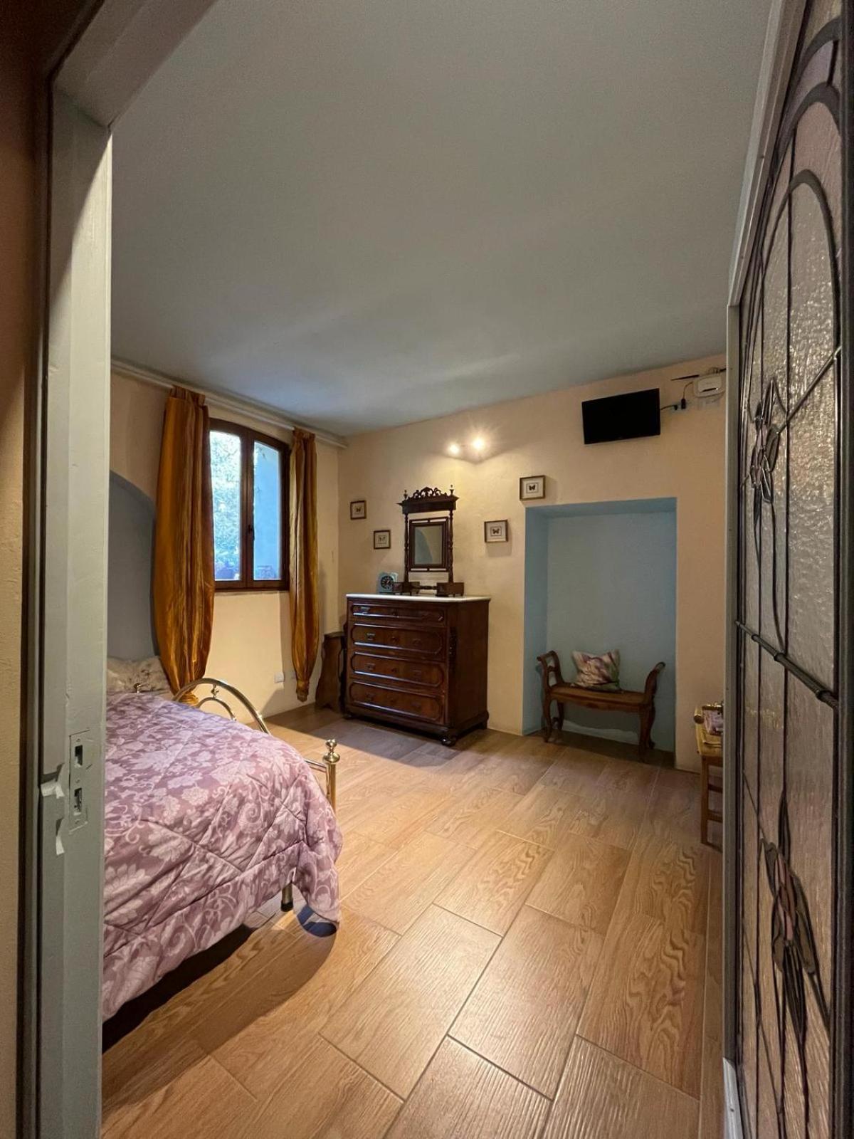 Agriturismo La Torre Di Monsindoli Сиена Екстериор снимка