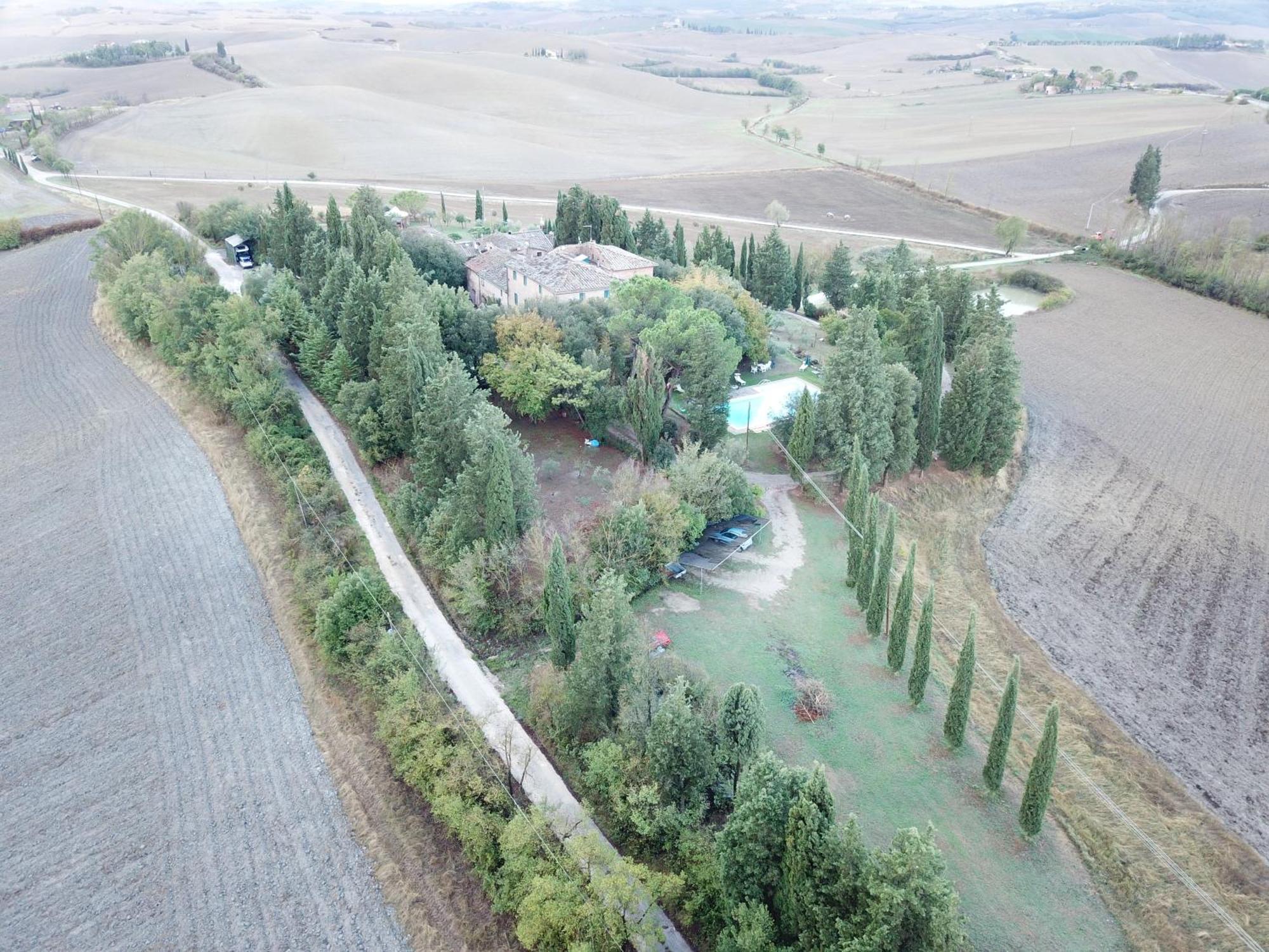 Agriturismo La Torre Di Monsindoli Сиена Екстериор снимка