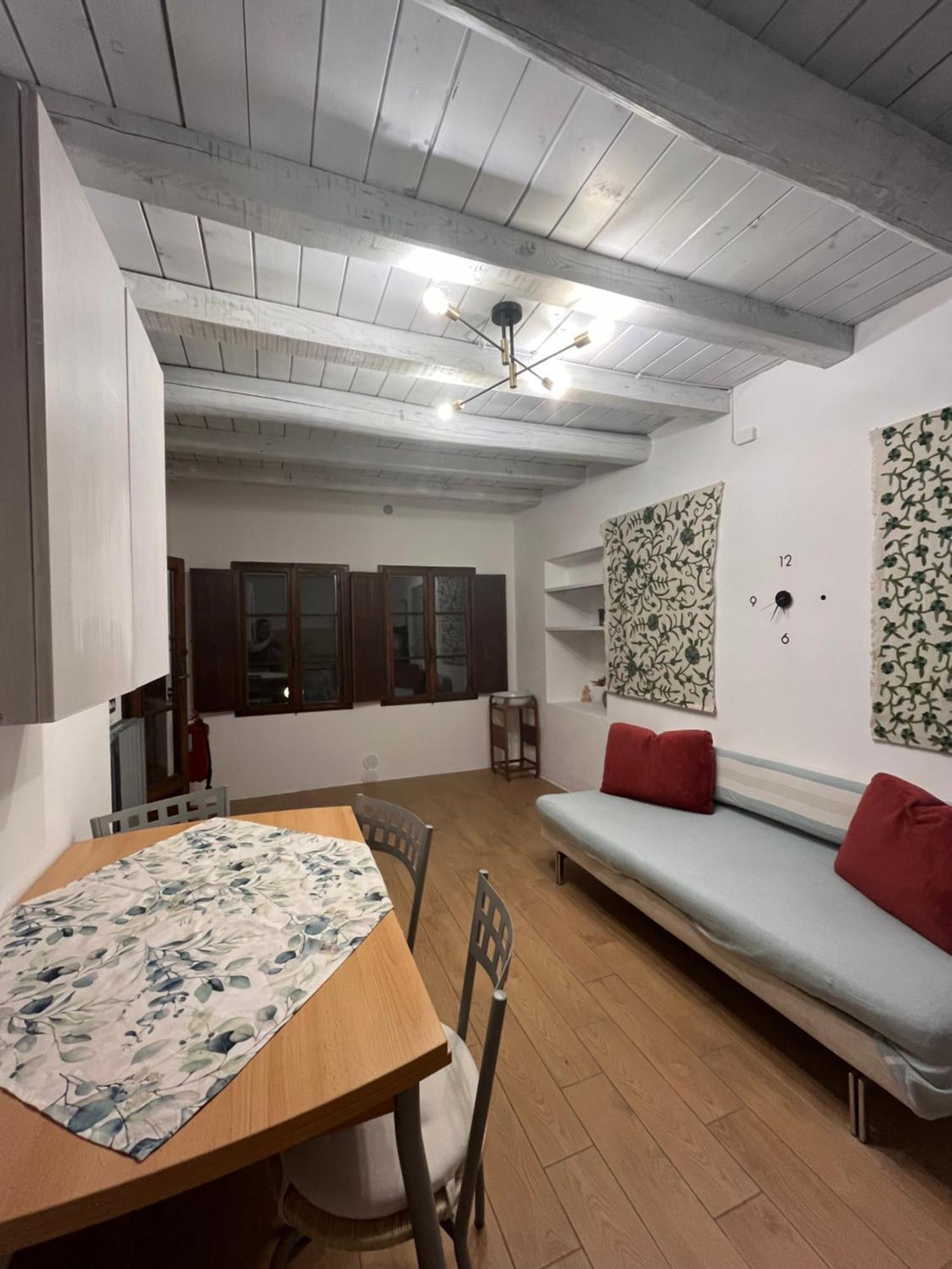 Agriturismo La Torre Di Monsindoli Сиена Екстериор снимка