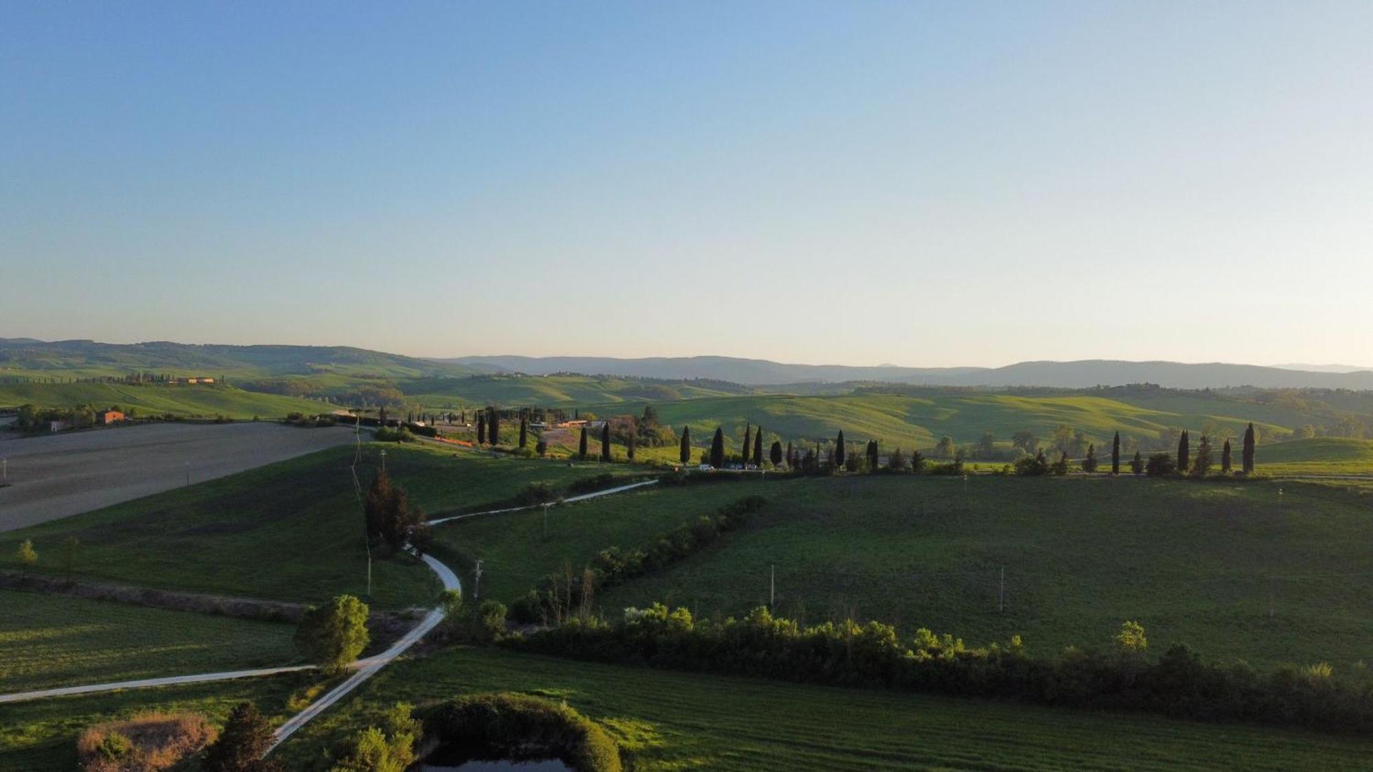 Agriturismo La Torre Di Monsindoli Сиена Екстериор снимка
