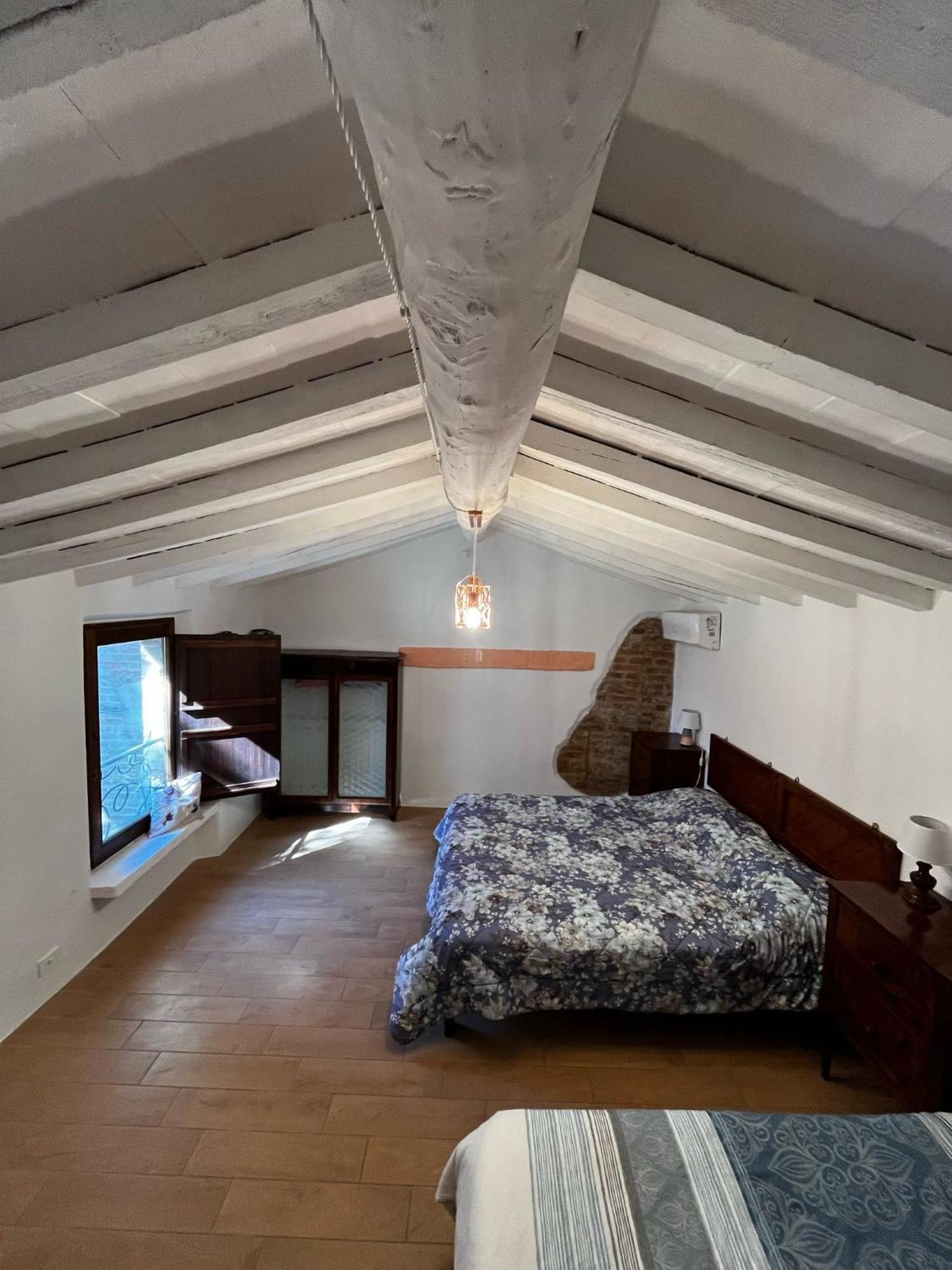 Agriturismo La Torre Di Monsindoli Сиена Екстериор снимка