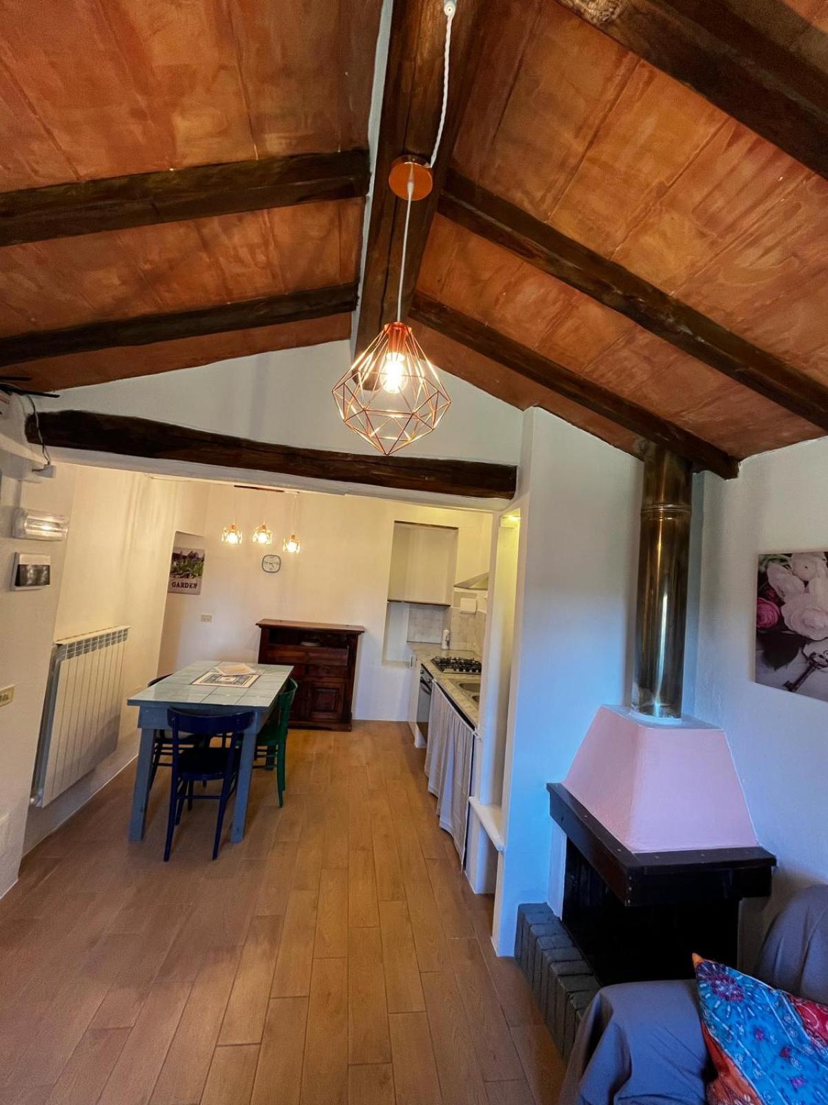 Agriturismo La Torre Di Monsindoli Сиена Екстериор снимка
